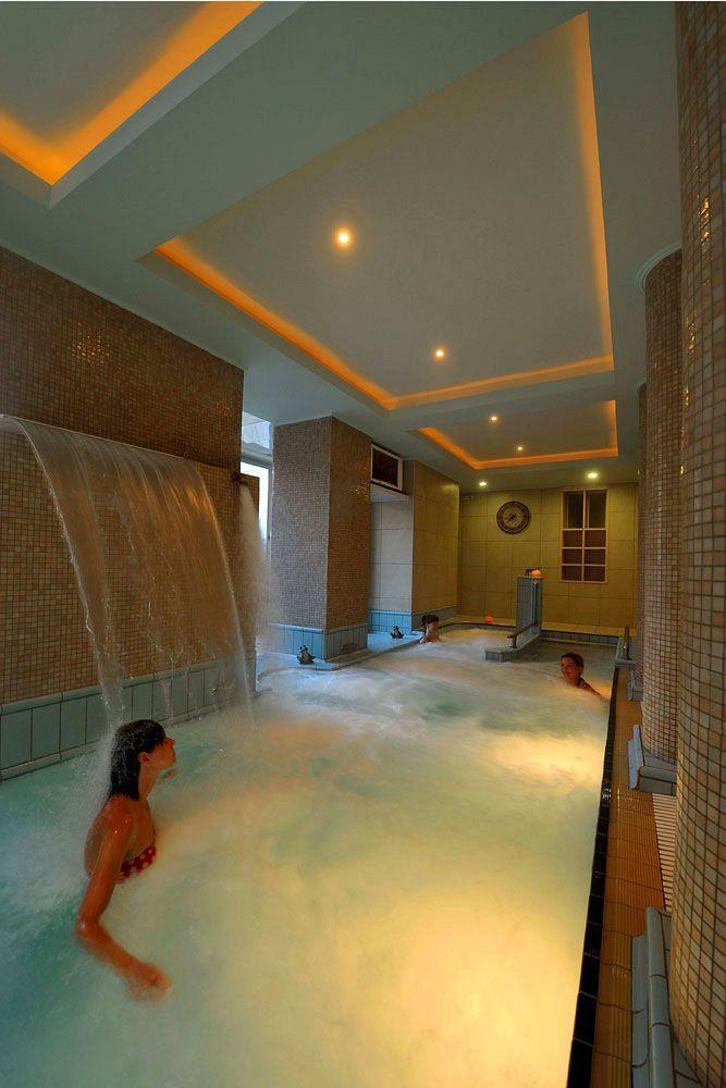 Kentrikon Hotel & Spa Лутра-Едіпсу Екстер'єр фото